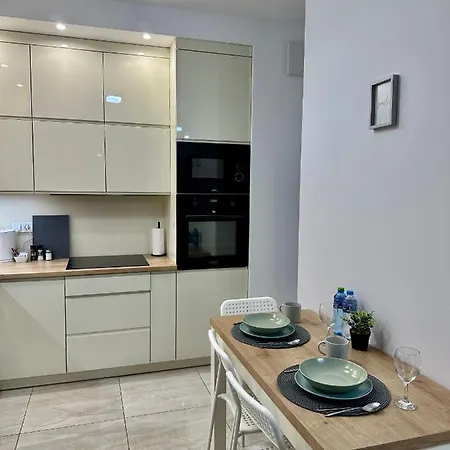 Apartment 2-bedroom Praga *